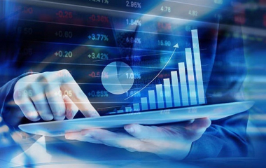 THỊ TRƯỜNG SÔI ĐỘNG, NHIỀU DOANH NGHIỆP VÀ NGƯỜI CÓ LIÊN QUAN ĐĂNG KÝ BÁN HÀNG NGHÌN TỶ CỔ PHIẾU 